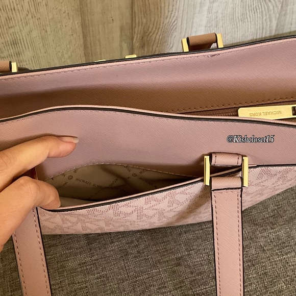 FINAL PRICE‼️ 🎉HOST PICK🎉 NWT Michael Kors Florence Logo Signature Ballet Tote - Picture 11 of 17